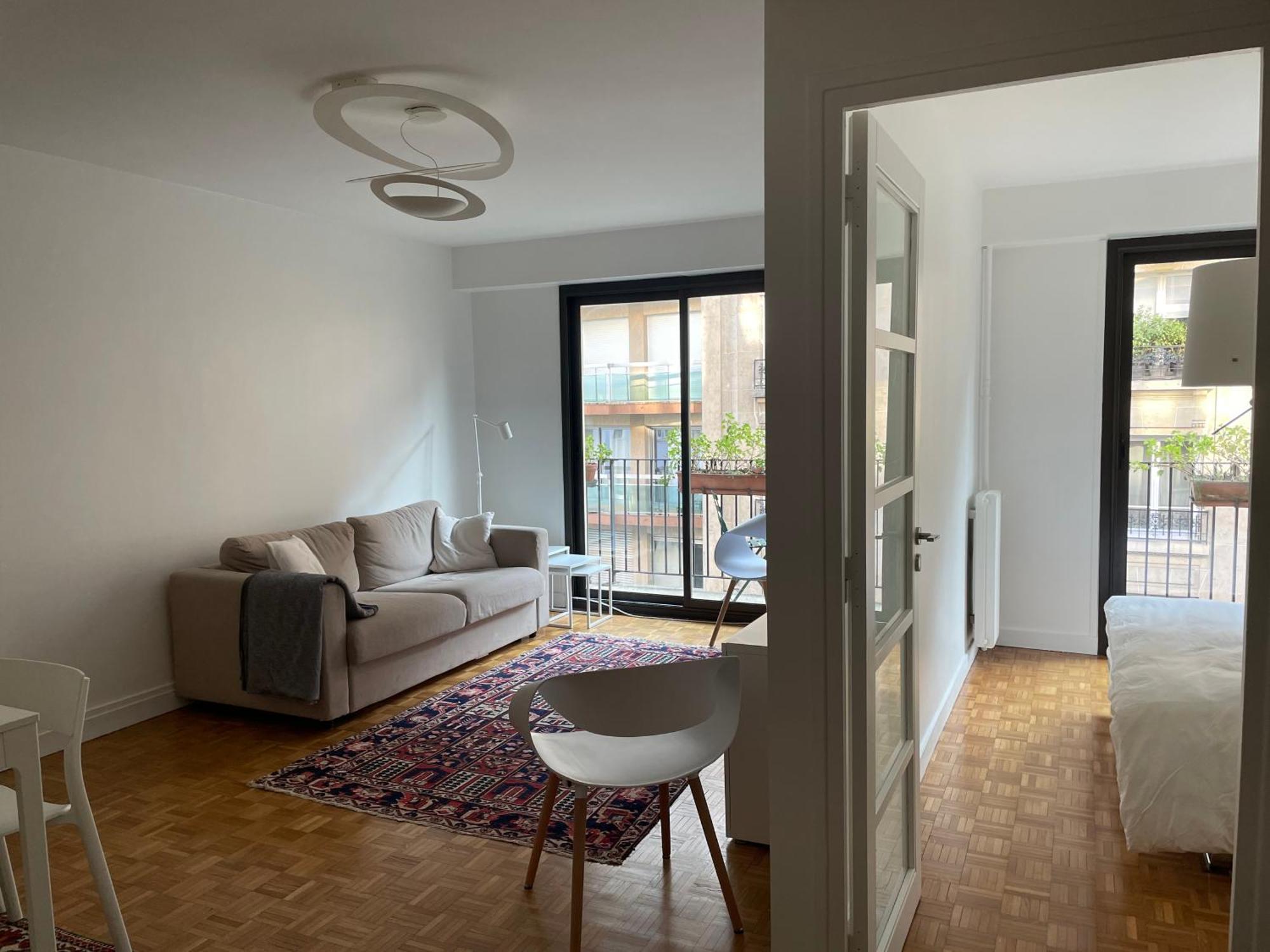 Cozy Flat The Parisian Stopover * Parigi